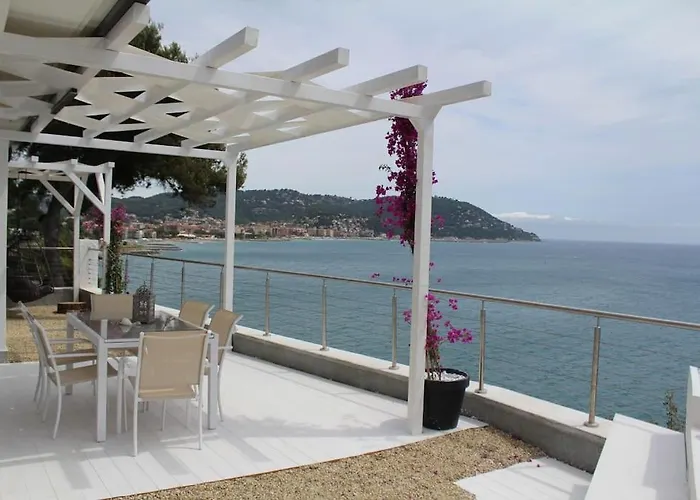 Conca C15-beach Front Little Pool Villa *